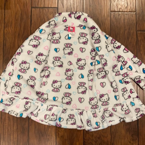 Hello Kitty Robe  EUC - Picture 5 of 7